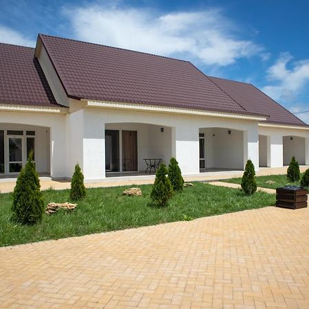 База Відпочинку "Сонячна" Primorskoye Exterior photo