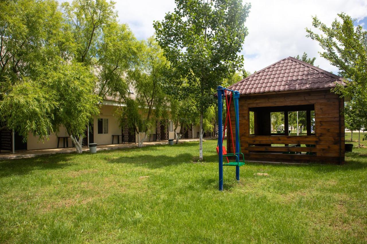 База Відпочинку "Сонячна" Primorskoye Exterior photo