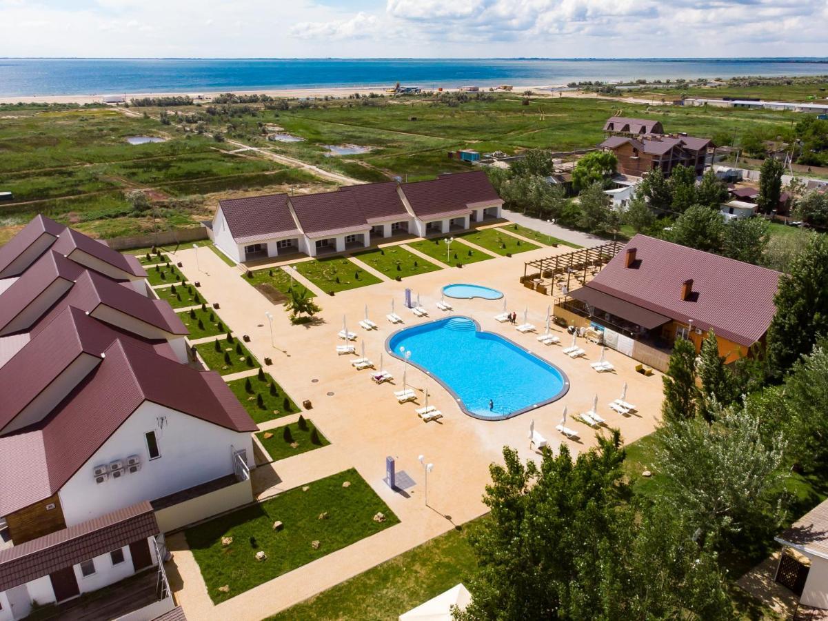 База Відпочинку "Сонячна" Primorskoye Exterior photo