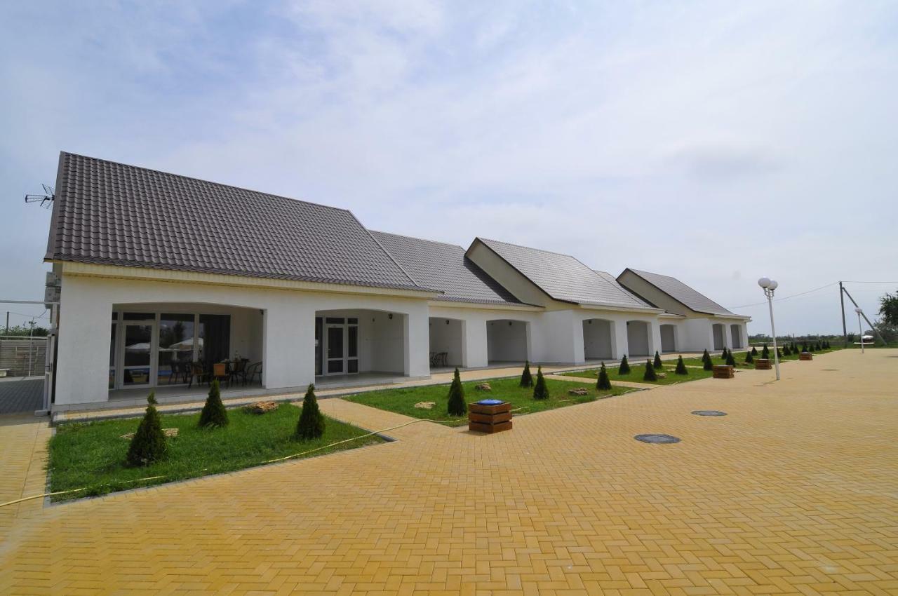 База Відпочинку "Сонячна" Primorskoye Exterior photo